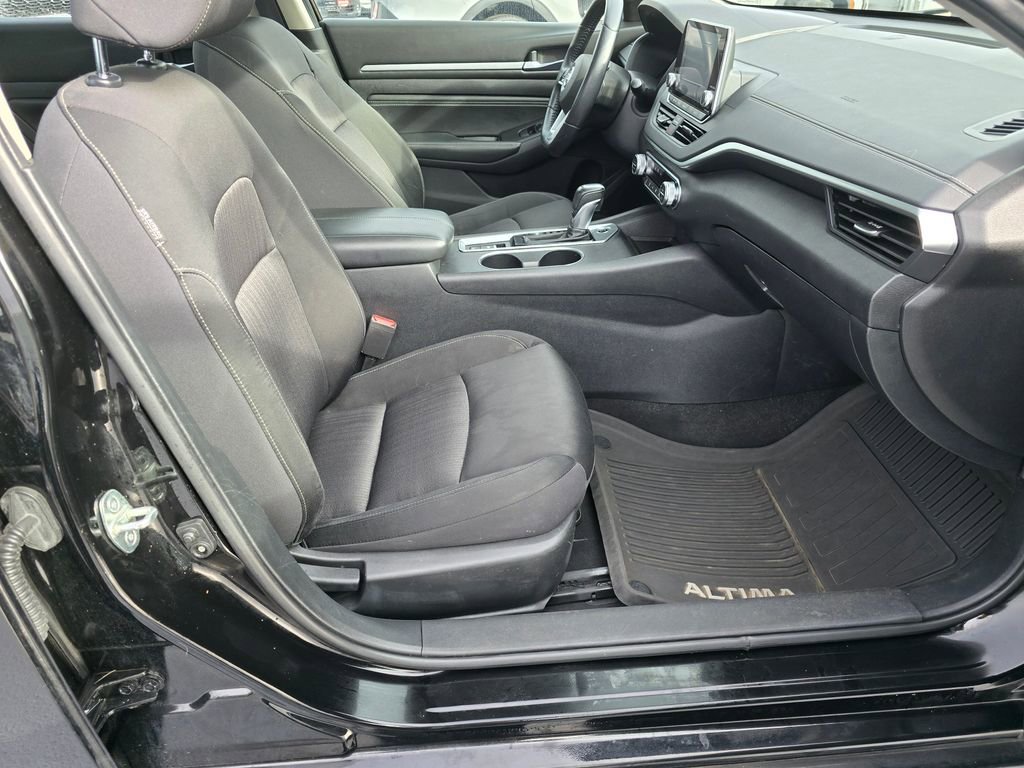 Used 2019 Nissan Altima 2.5 SV image 12