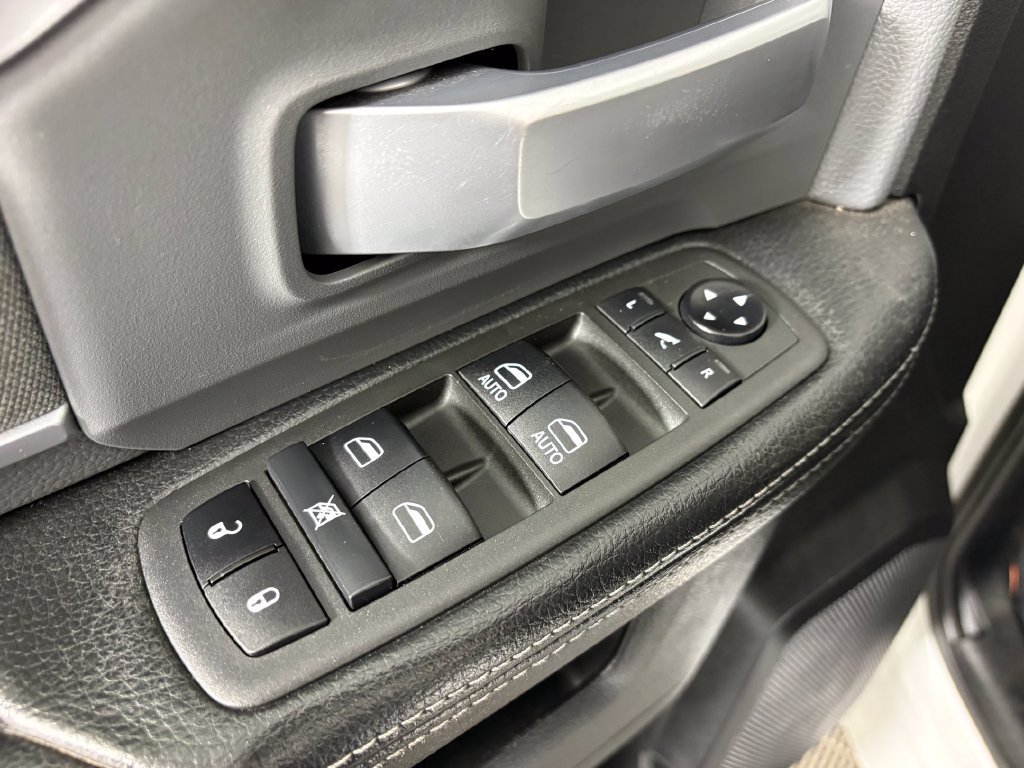 Used 2021 RAM 2500 Big Horn w/ Level 1 Equipment Group AWD/4WD image 12