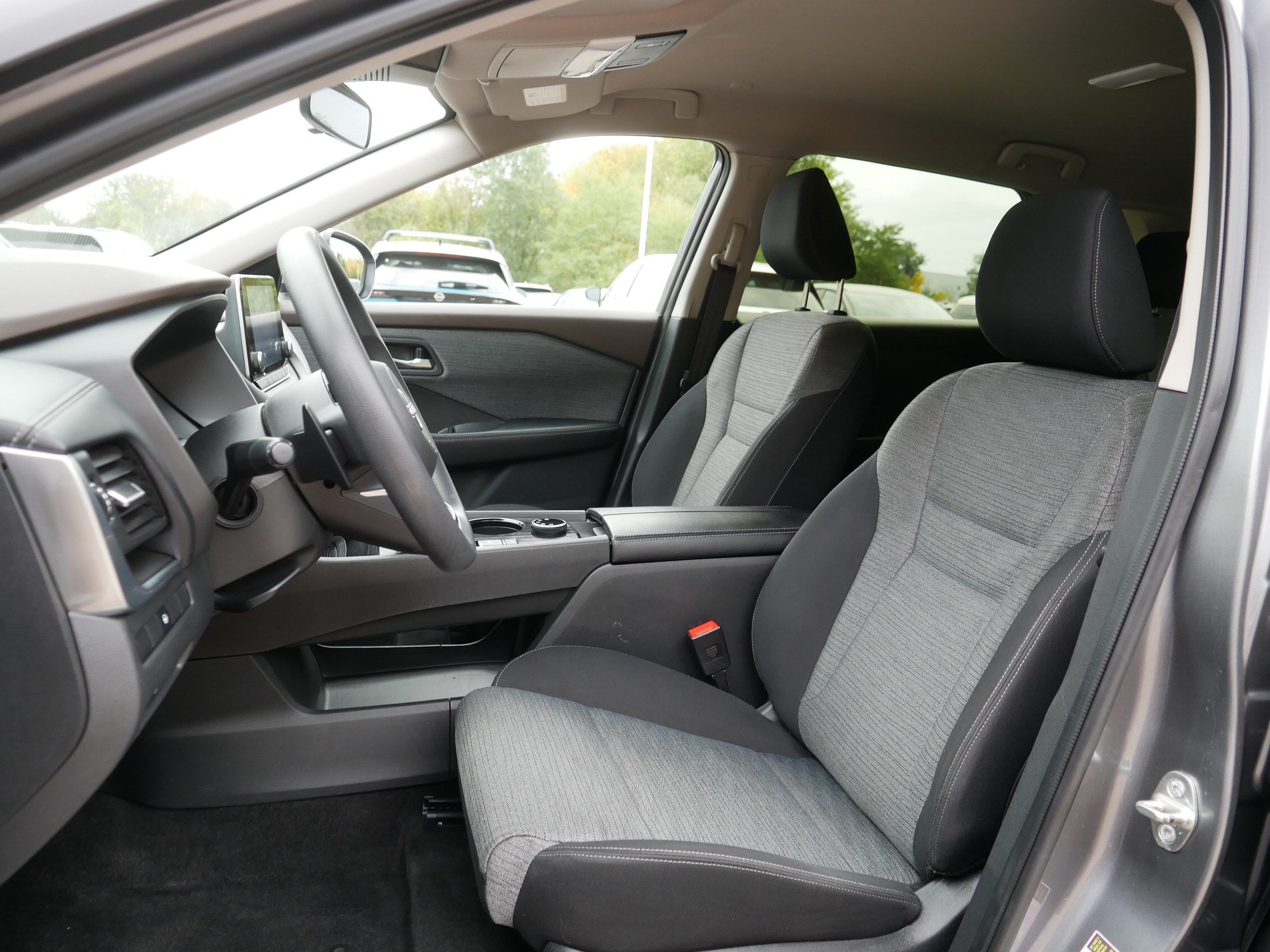 Certified 2023 Nissan Rogue SV AWD/4WD image 34