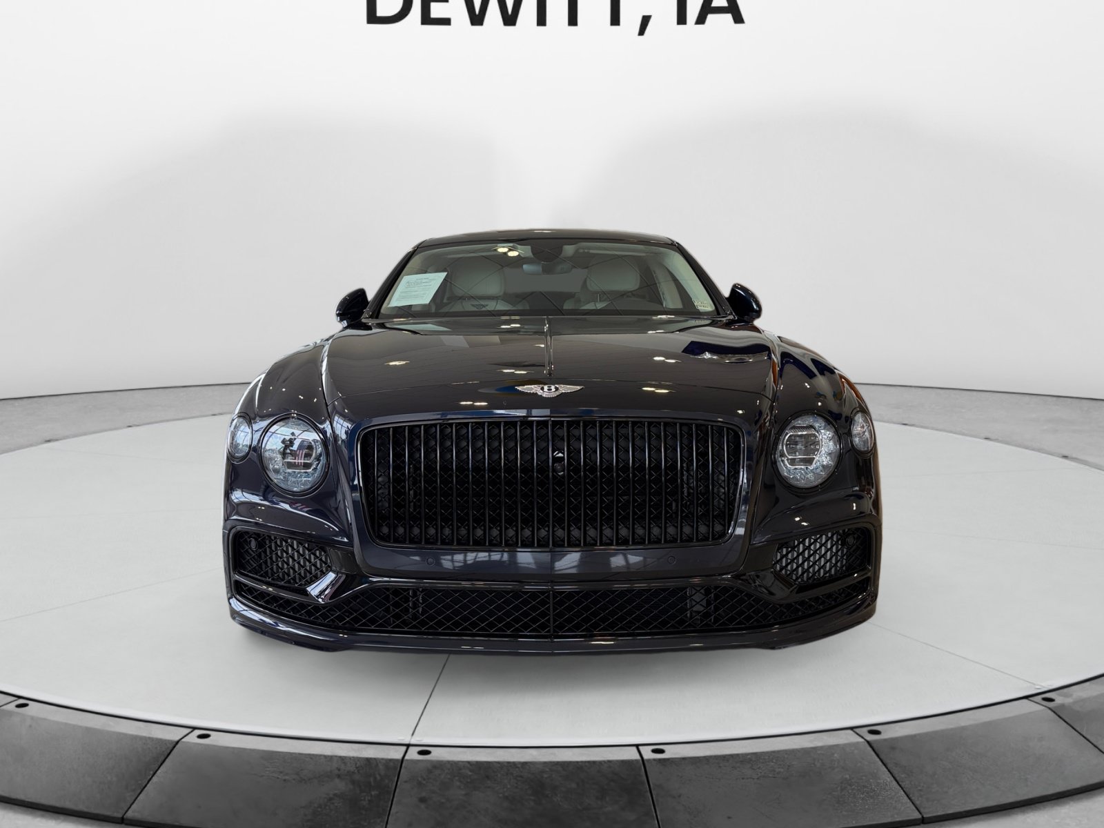 Used 2024 Bentley Flying Spur V8 AWD/4WD image 8