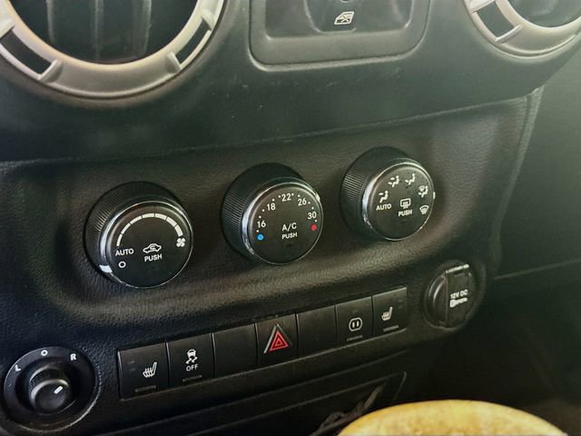 Used 2011 Jeep Wrangler Unlimited Sahara w/ Dual Top Group AWD/4WD image 16