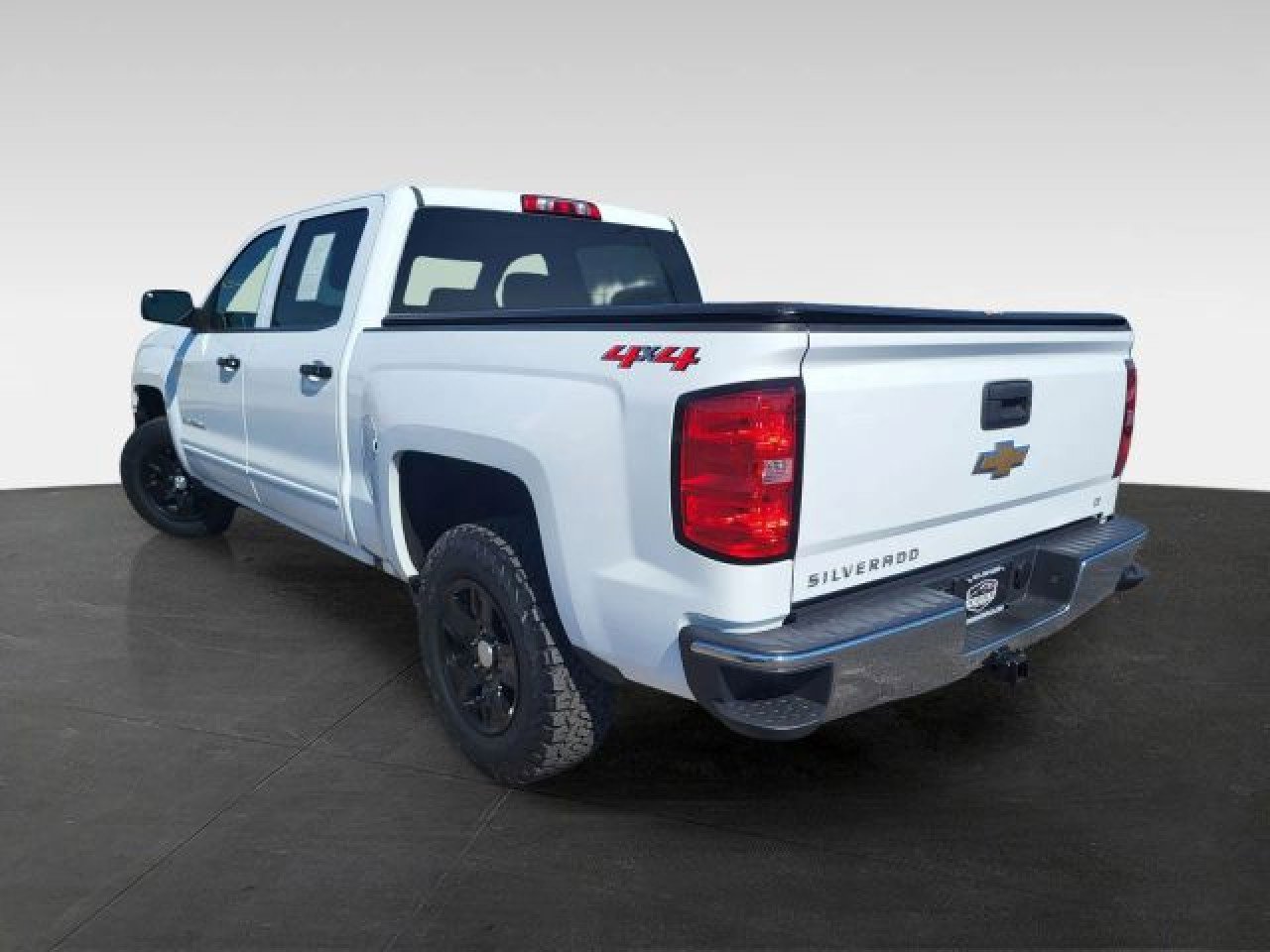 Used 2018 Chevrolet Silverado 1500 LT w/ Trailering Package image 8