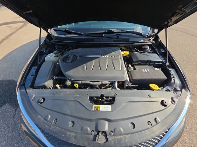 Used 2016 Chrysler 200 Limited w/ Convenience Group FWD image 28