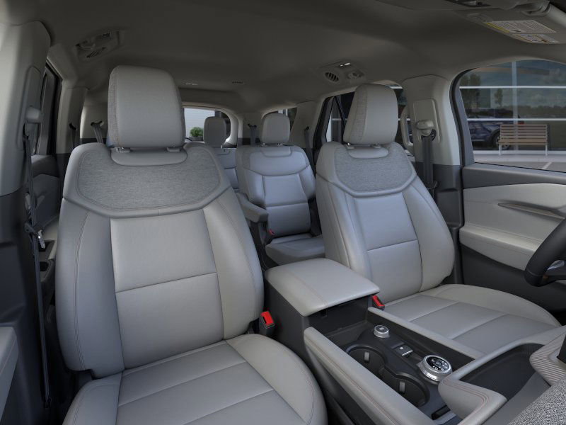 New 2025 Ford Explorer Active w/ Active Comfort Package image 36