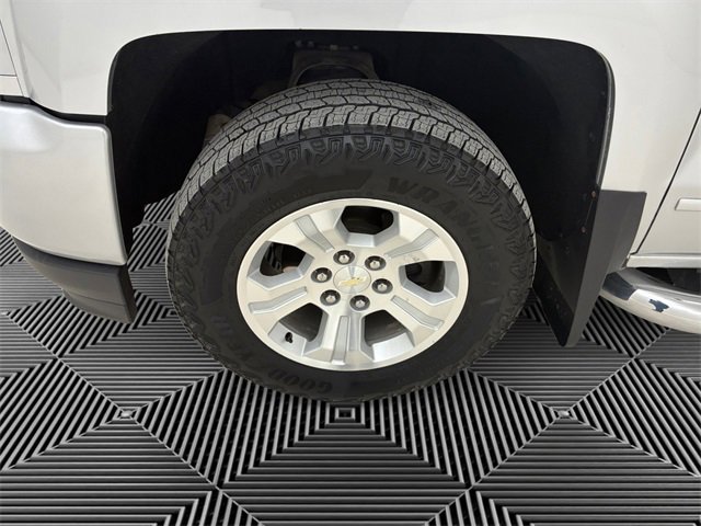 Used 2018 Chevrolet Silverado 1500 LT w/ Texas Edition image 9