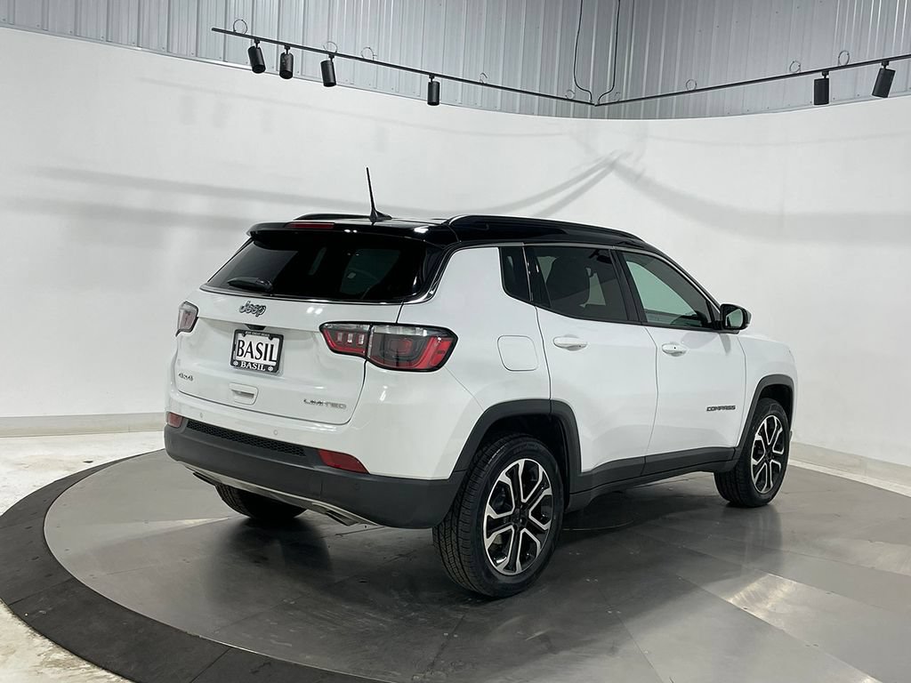 Used 2023 Jeep Compass Limited AWD/4WD image 11