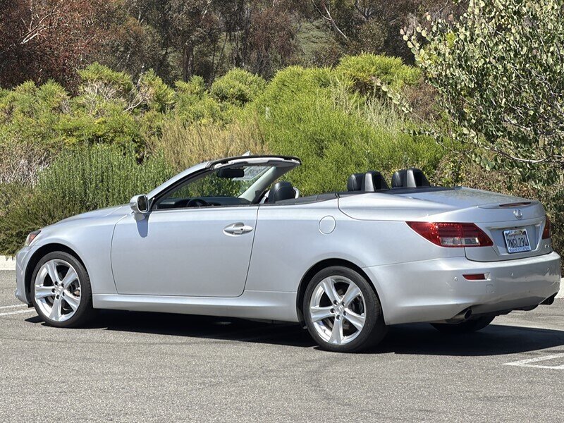Used 2013 Lexus IS 250C RWD image 4