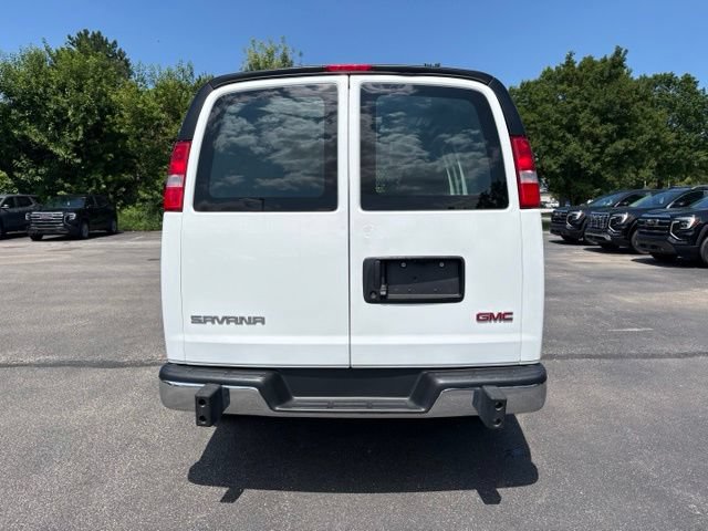 Used 2025 GMC Savana 2500 w/ Driver Convenience Package RWD image 4