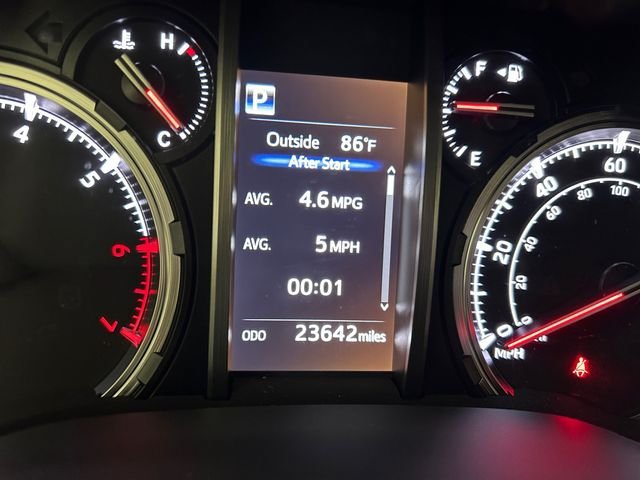 Used 2023 Toyota 4Runner TRD Off-Road Premium AWD/4WD image 10