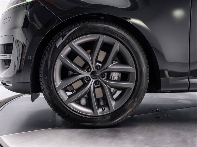 New 2027 Land Rover Range Rover Sport SE AWD/4WD image 11