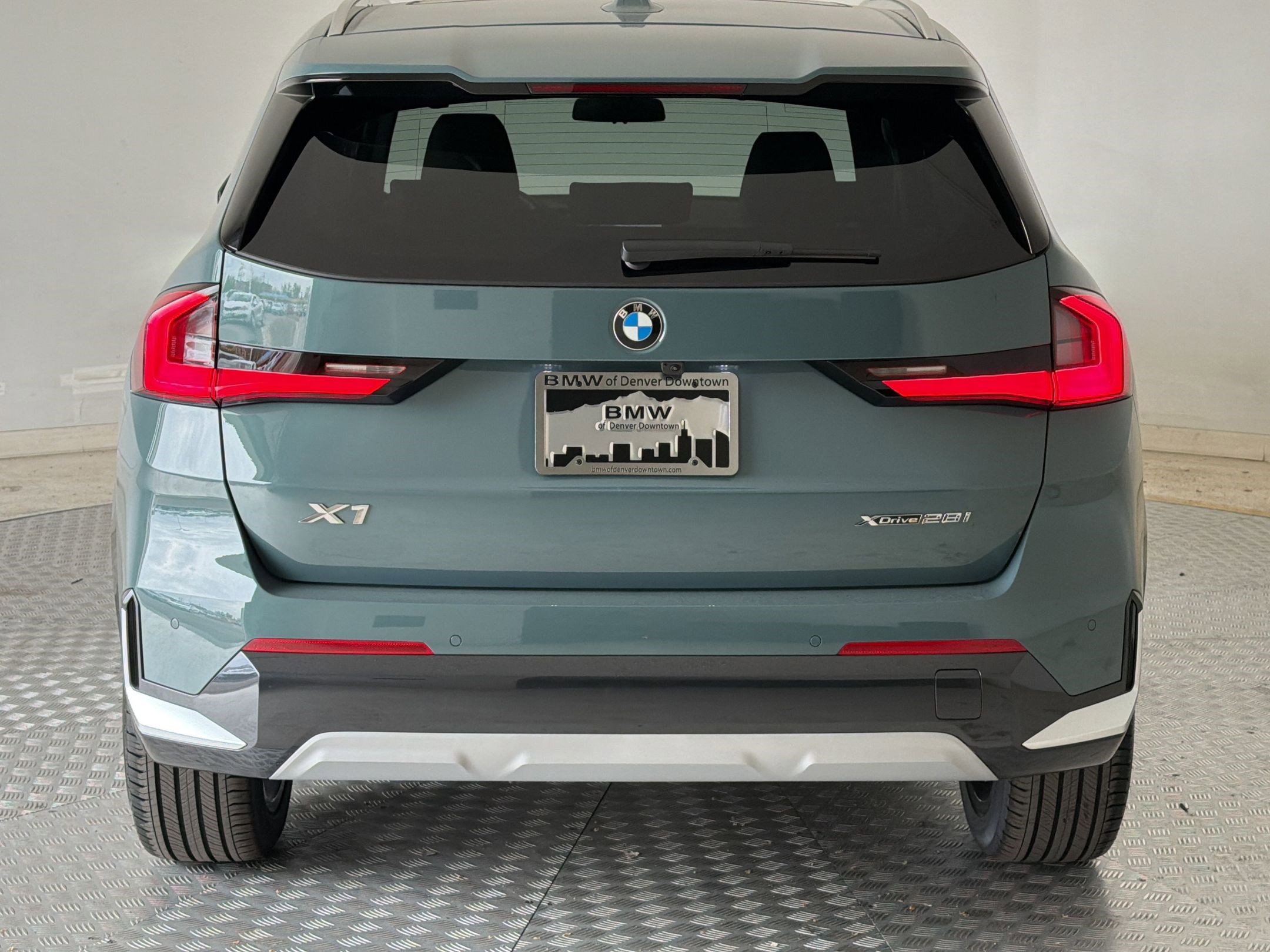 New 2026 BMW X1 xDrive28i w/ Technology Package AWD/4WD image 10
