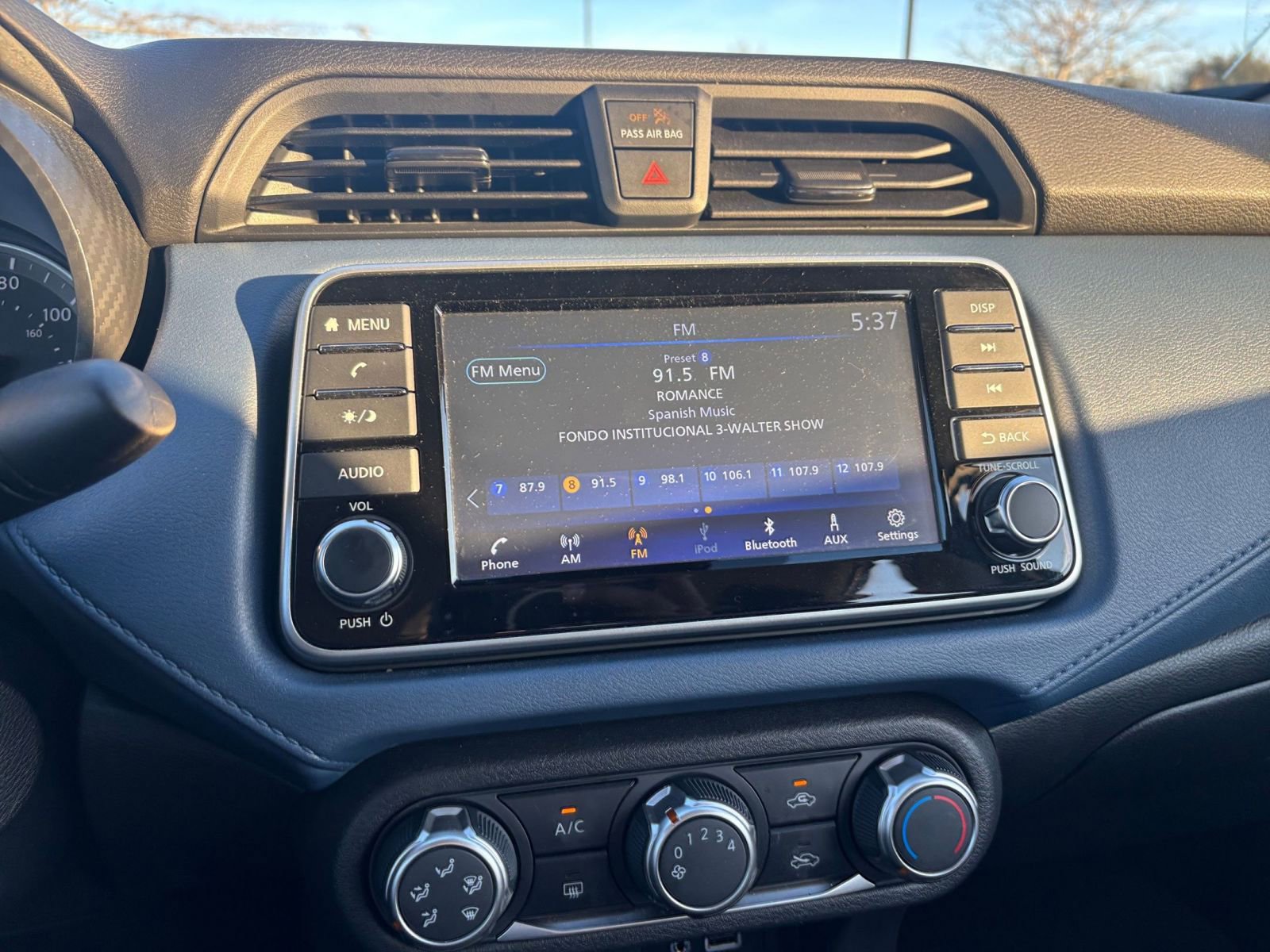 Used 2025 Nissan Versa SV image 20