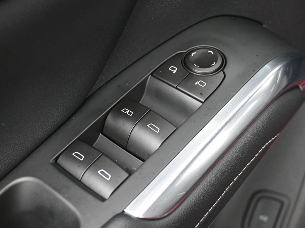 Used 2024 Chevrolet Traverse LT FWD image 14