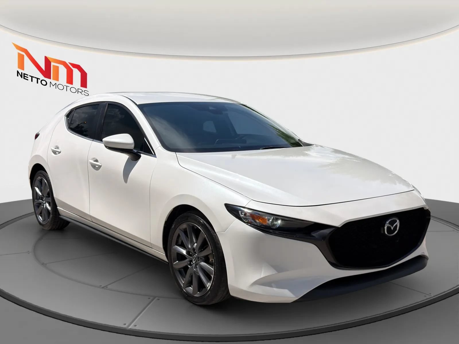 Used 2020 MAZDA MAZDA3 Hatchback FWD image 7