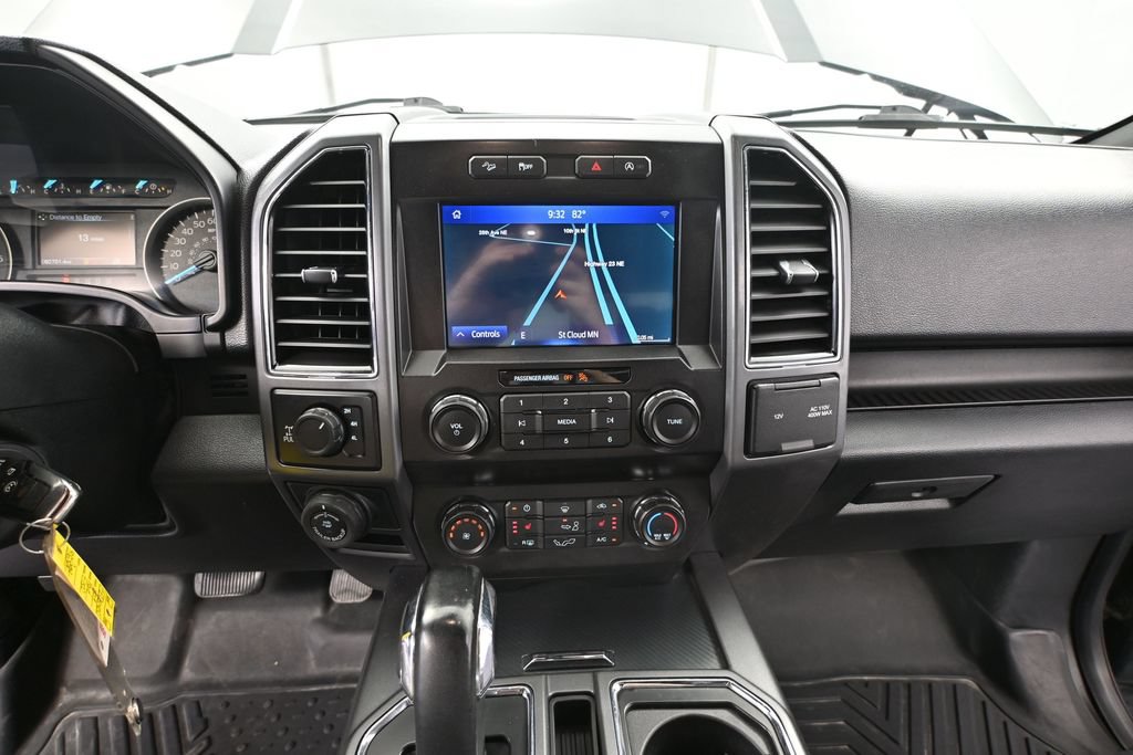 Used 2019 Ford F150 XLT w/ Equipment Group 302A Luxury AWD/4WD image 25