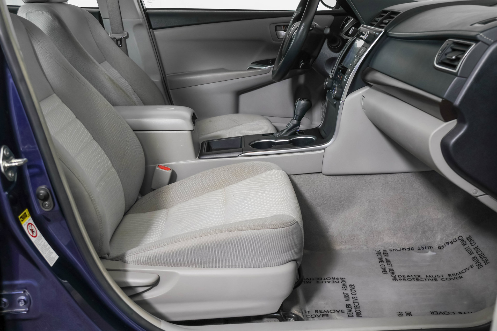 Used 2017 Toyota Camry LE w/ Moonroof Package FWD image 43
