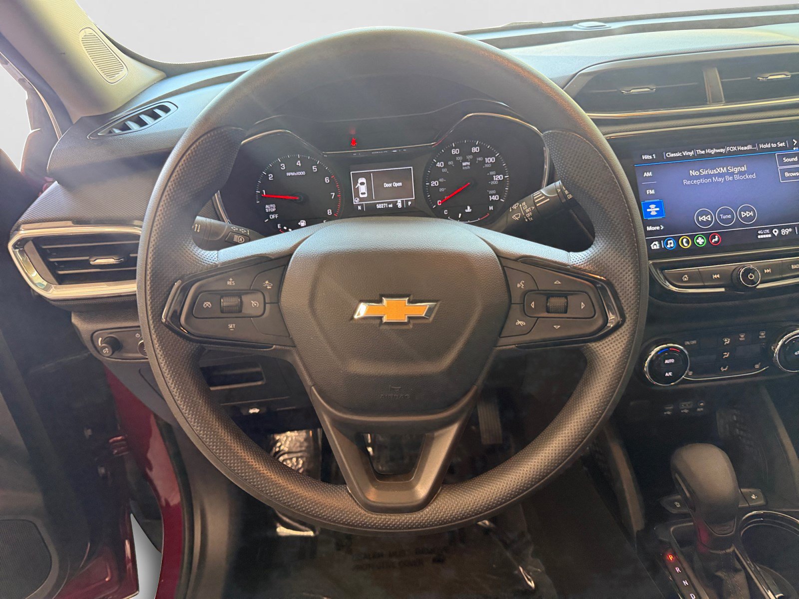 Used 2024 Chevrolet Equinox LT FWD image 23