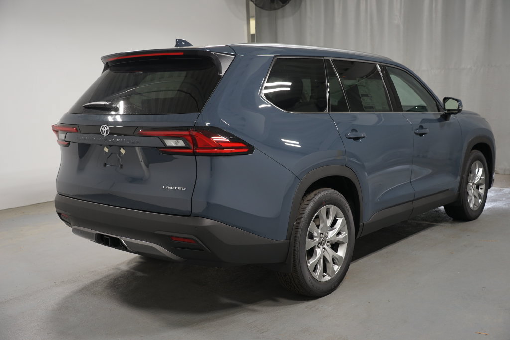 New 2026 Toyota Grand Highlander FWD image 8