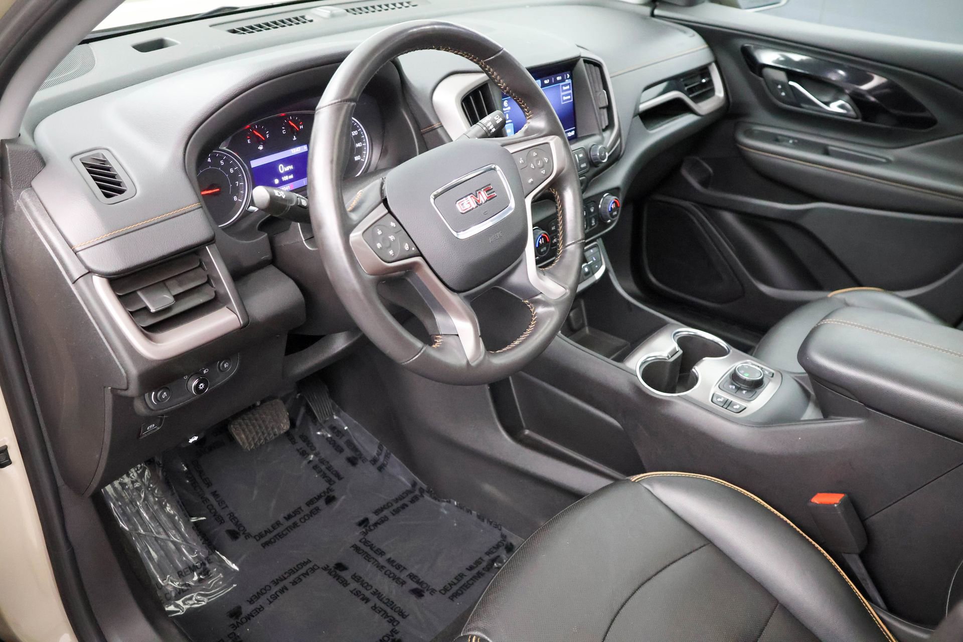 Used 2022 GMC Terrain AT4 image 5