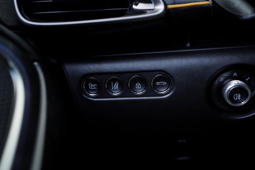 Used 2023 McLaren Artura image 28