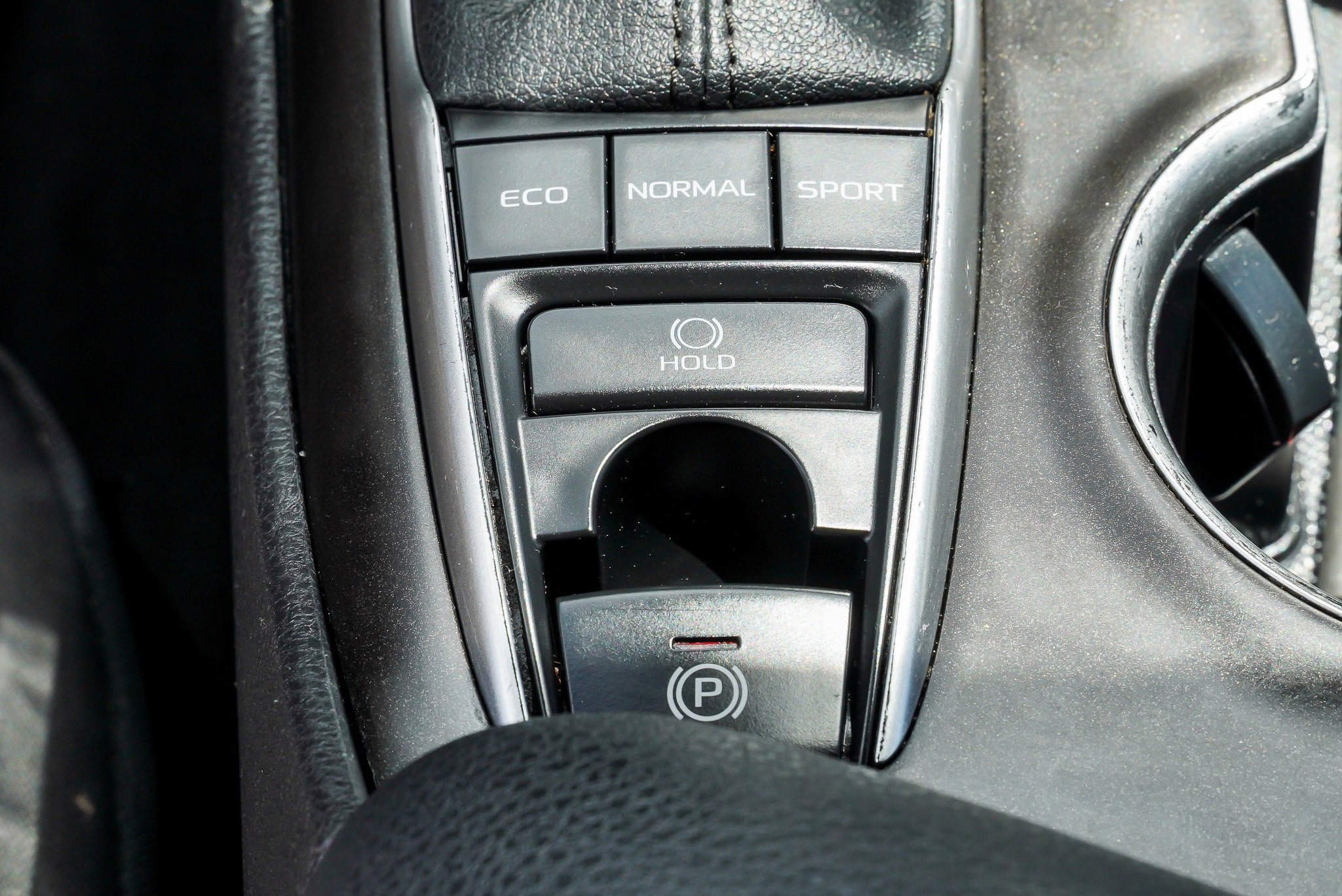 Certified 2022 Toyota Camry LE AWD/4WD image 35