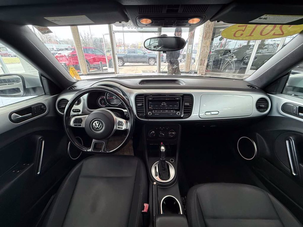 Used 2015 Volkswagen Beetle 1.8T FWD image 37