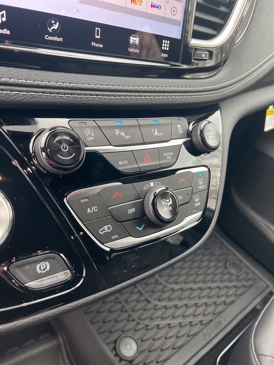 New 2026 Chrysler Pacifica Select w/ S Appearance Package image 18