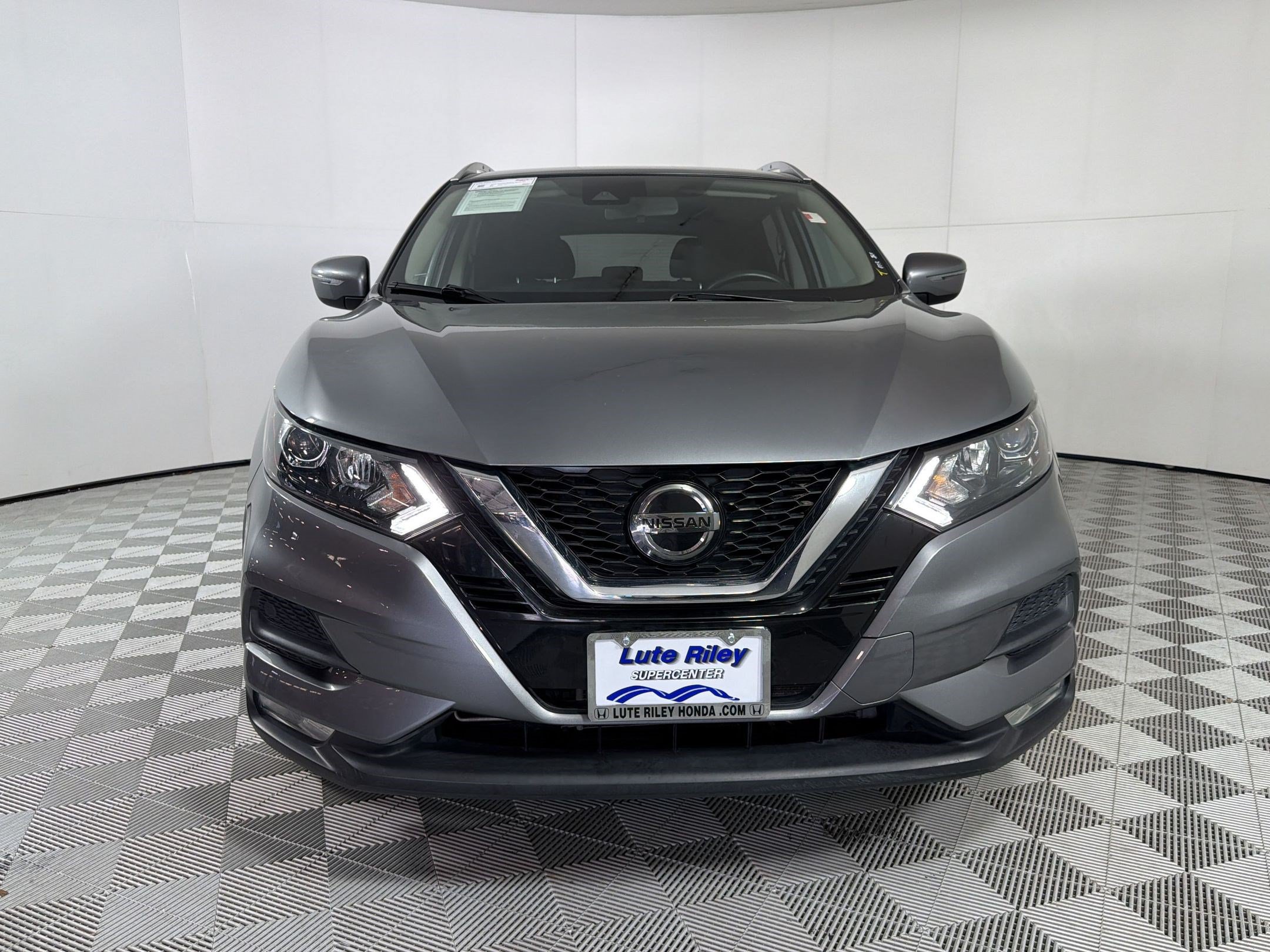 Used 2022 Nissan Rogue Sport SV AWD/4WD image 6