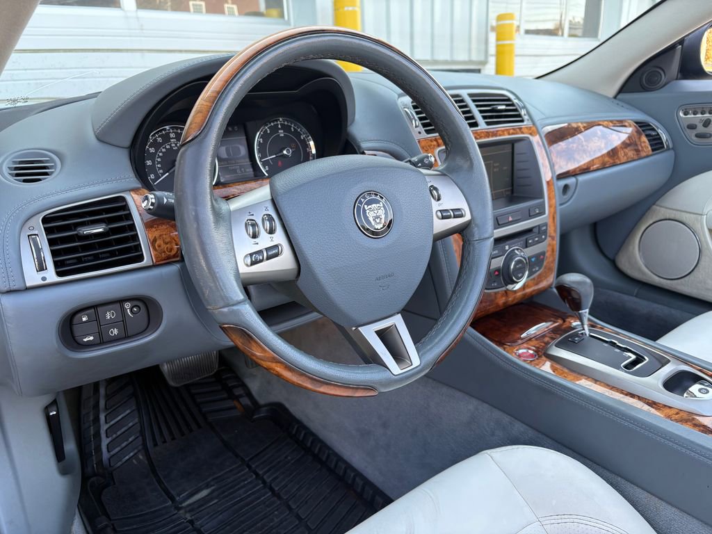 Used 2007 Jaguar XK Convertible image 14