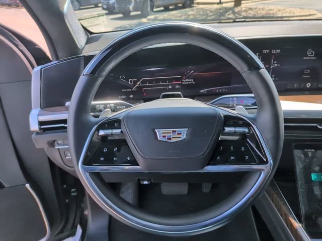 Used 2025 Cadillac Escalade Premium Luxury Platinum AWD/4WD image 17