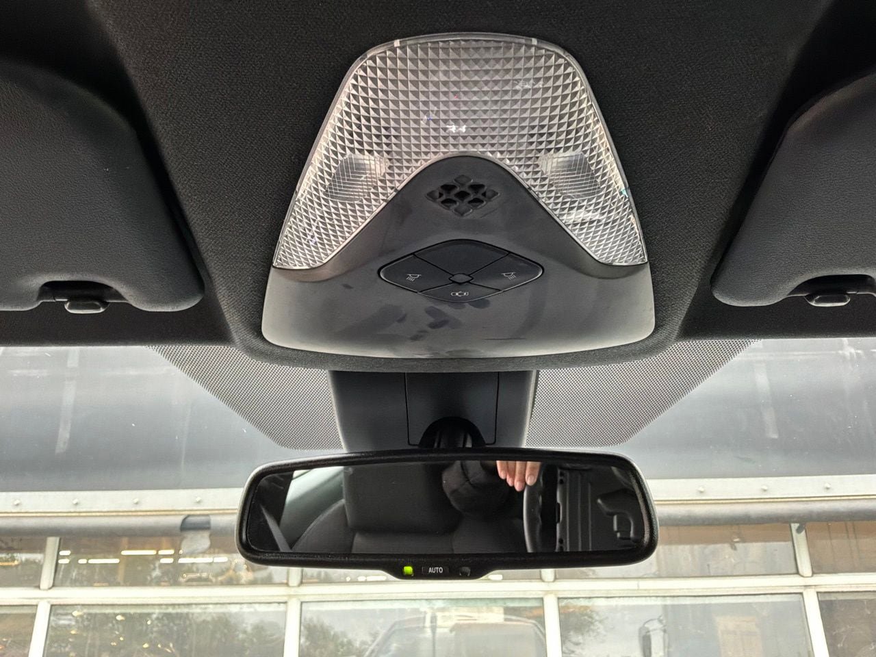 Used 2018 Toyota C-HR XLE FWD image 14