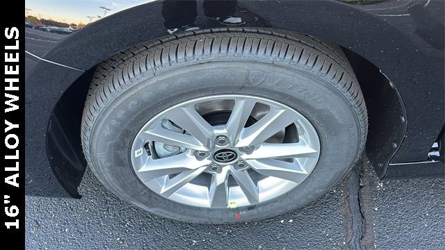 New 2026 Toyota Camry LE image 32