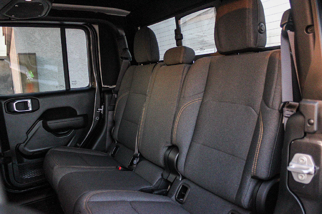 New 2026 Jeep Gladiator Sport AWD/4WD image 19