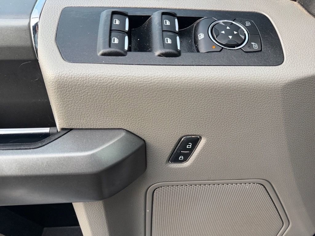 Used 2016 Ford F150 XLT w/ Equipment Group 301A Mid image 15