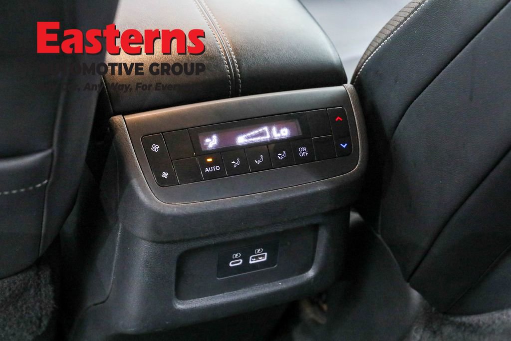 Used 2022 Nissan Pathfinder SL image 24