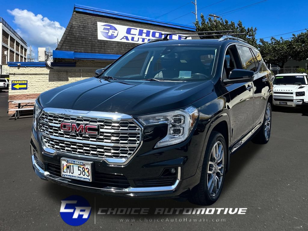 Used 2022 GMC Terrain Denali w/ Denali Premium Package AWD/4WD image 1