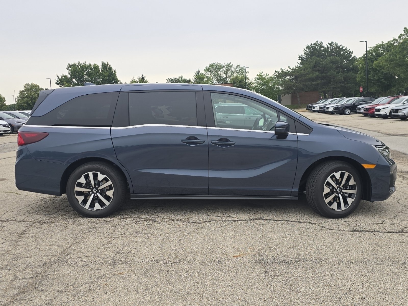 New 2026 Honda Odyssey EX-L image 14