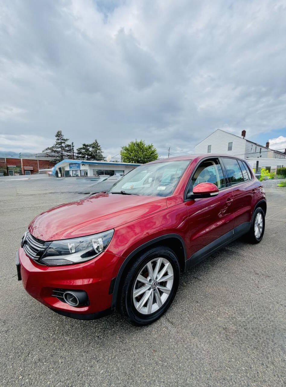 Used 2014 Volkswagen Tiguan SE AWD/4WD image 1