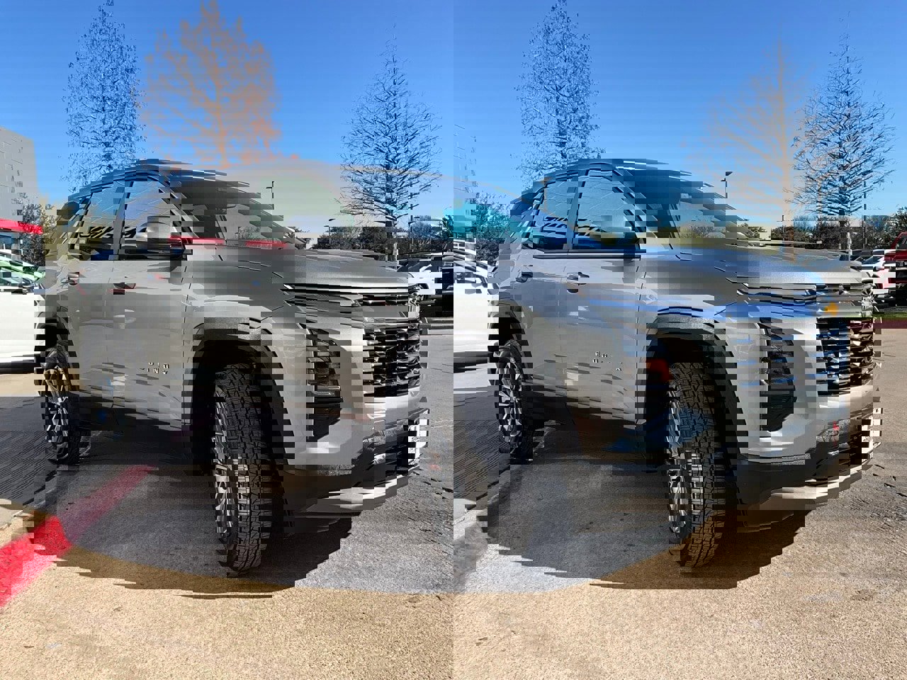 Used 2025 Chevrolet Equinox LT image 5