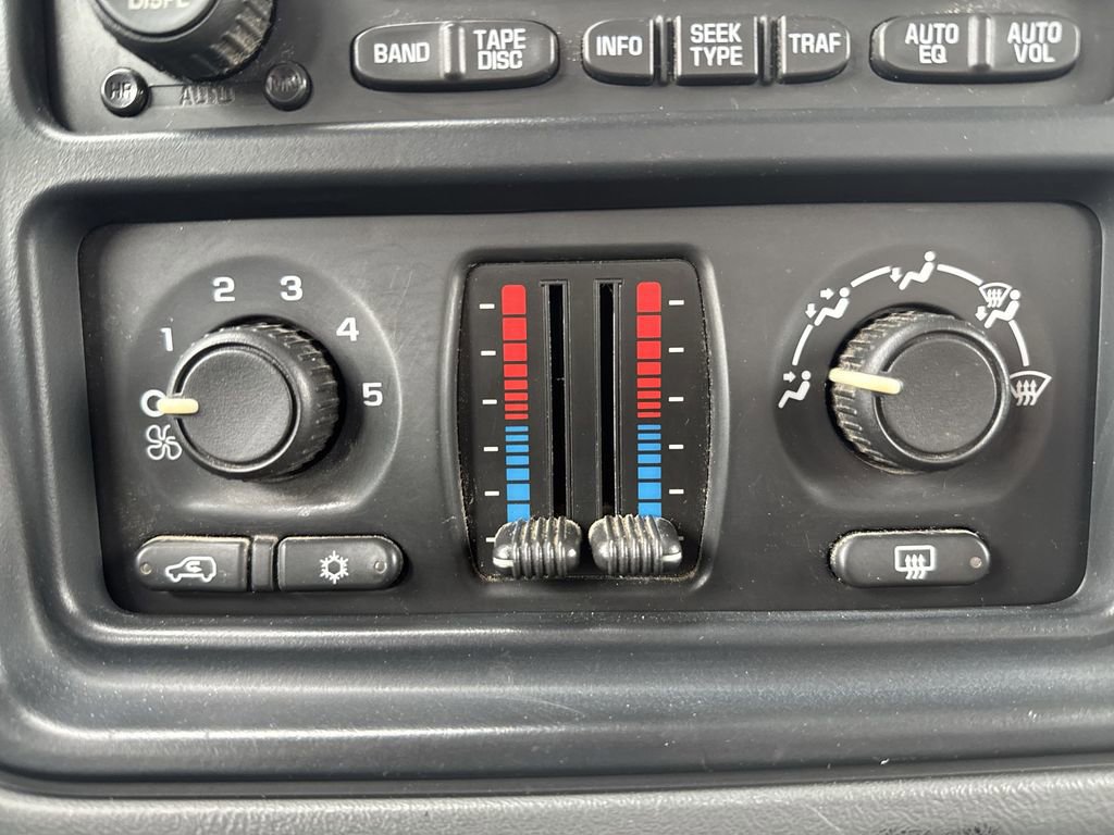 Used 2004 GMC Sierra 2500 SLE AWD/4WD image 16