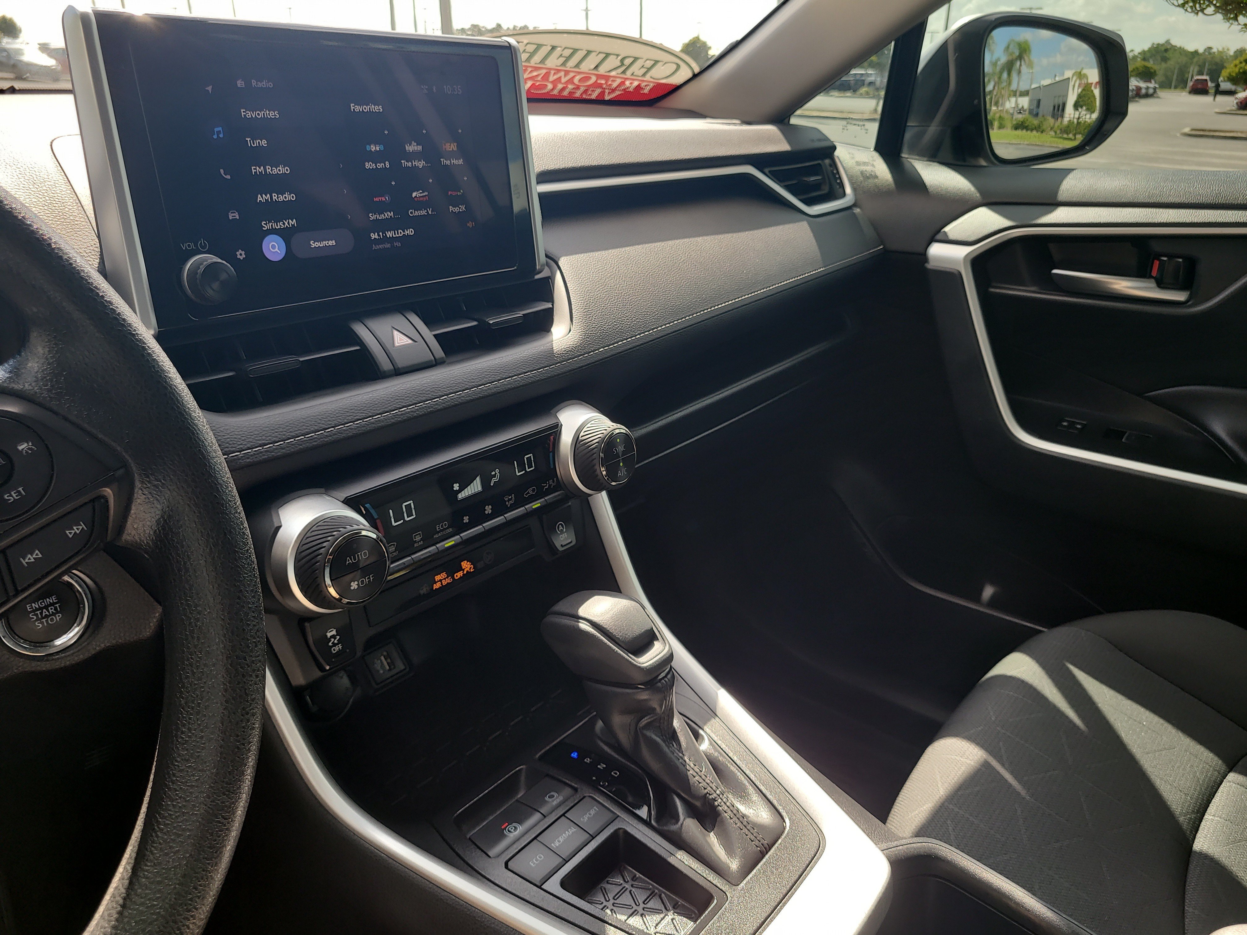 Certified 2025 Toyota RAV4 XLE FWD image 22