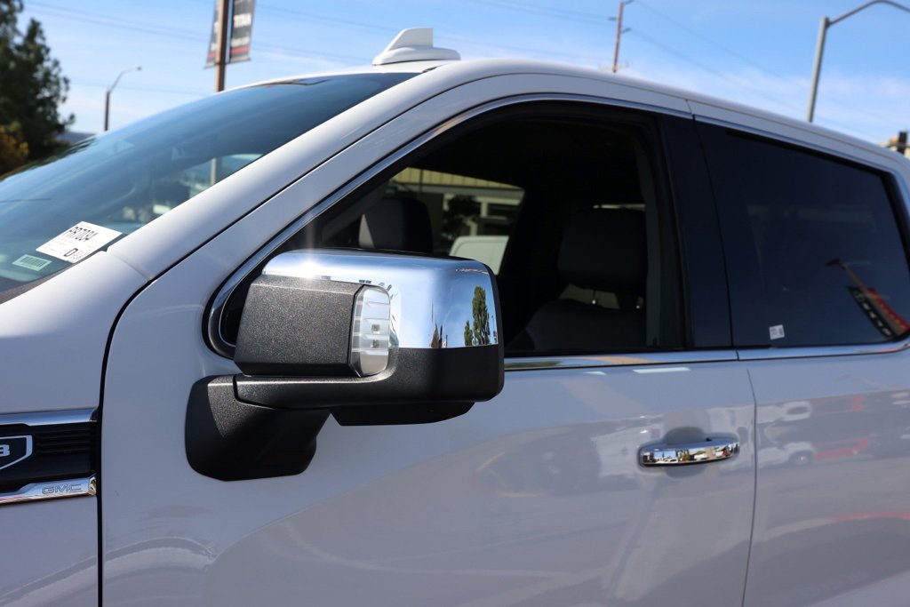 Used 2024 GMC Sierra 1500 SLT image 12