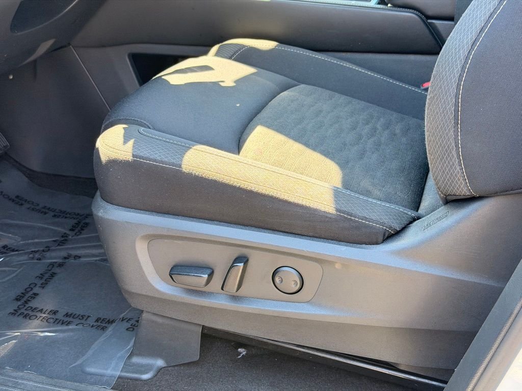 Used 2024 Nissan Pathfinder SV FWD image 26