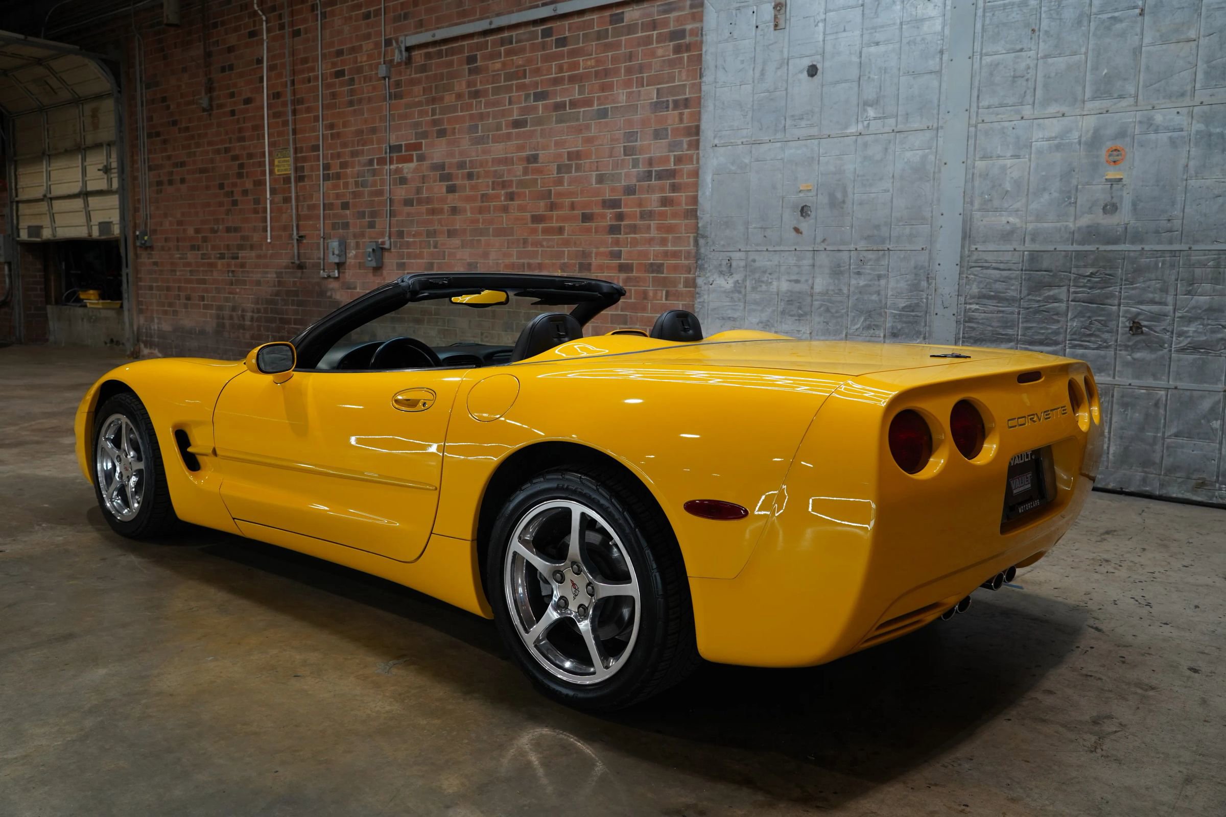Used 2002 Chevrolet Corvette Coupe w/ Preferred Equipment Group2 RWD image 40