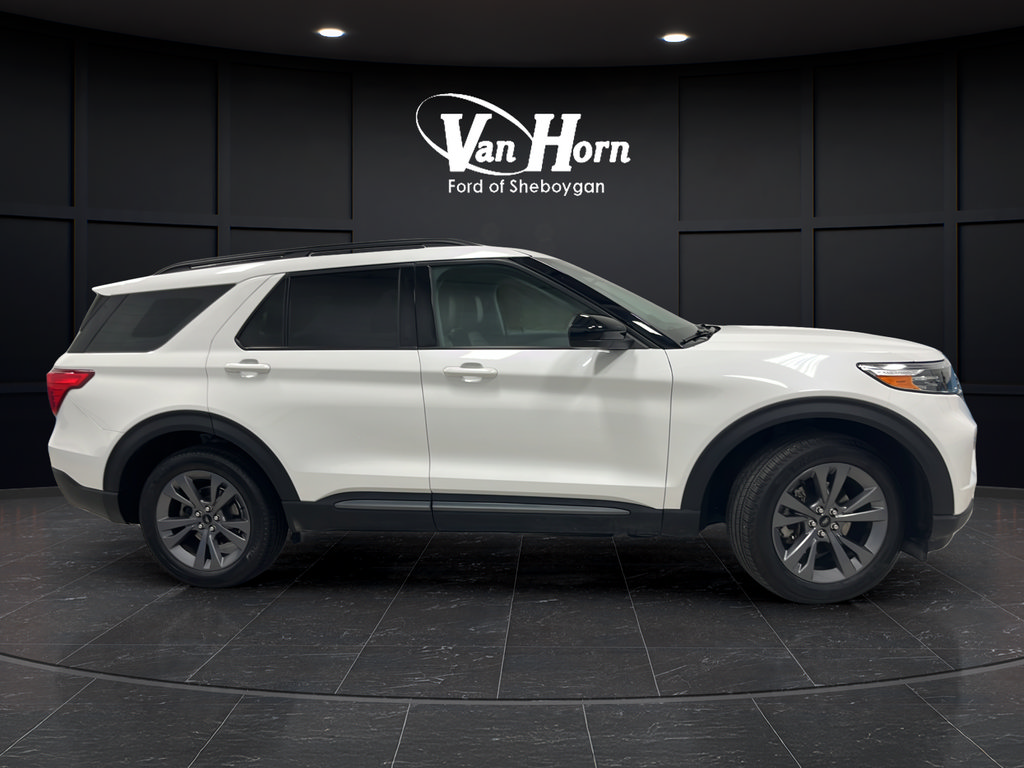 Used 2023 Ford Explorer XLT w/ Equipment Group 202A AWD/4WD image 8