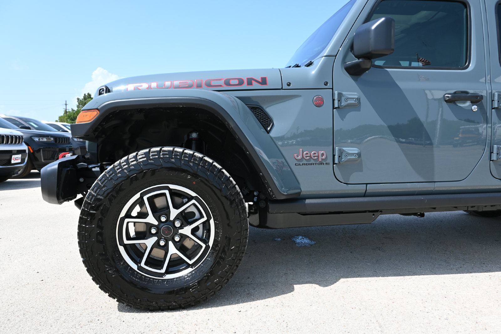 New 2026 Jeep Gladiator Rubicon w/ Steel Power Dome Hood Package AWD/4WD image 7