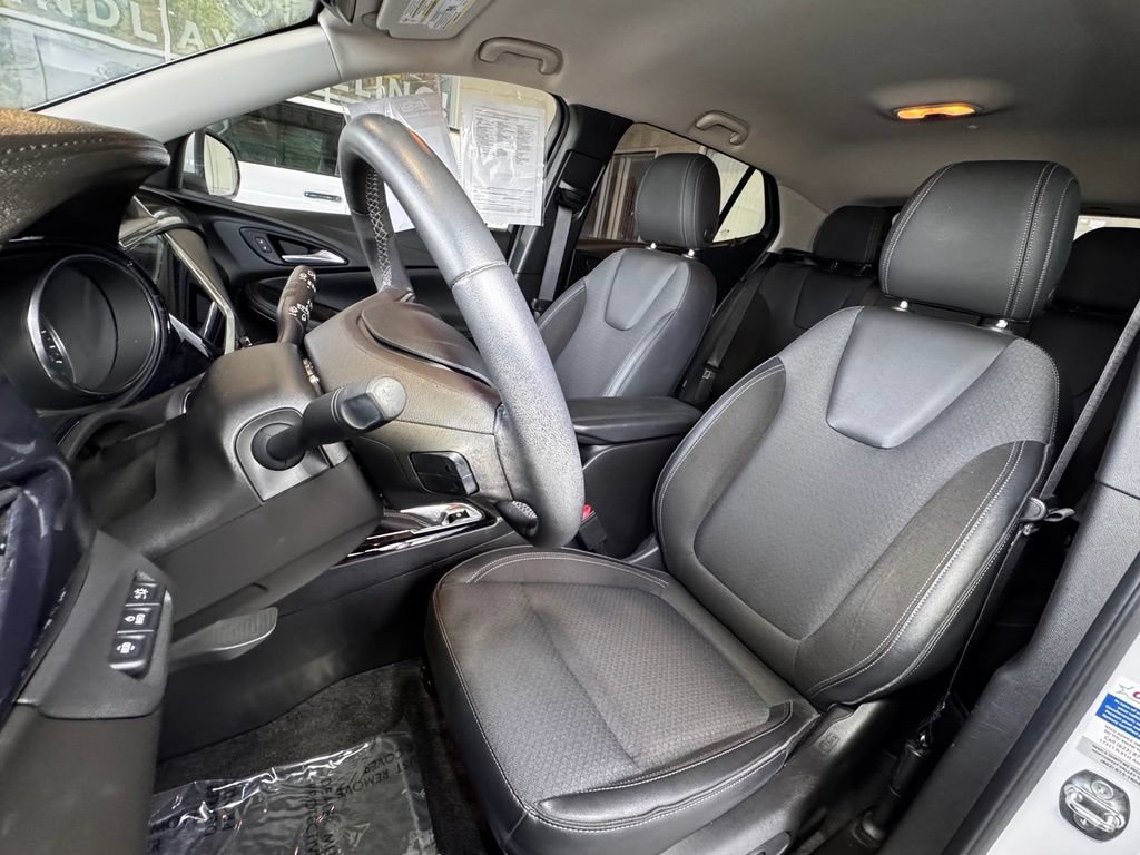Used 2021 Buick Encore GX Select w/ Advanced Technology Package FWD image 20