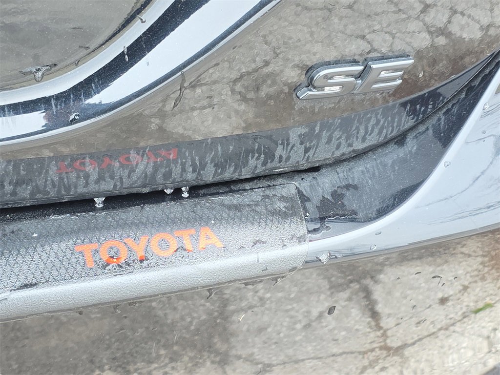 Used 2021 Toyota Camry SE w/ TRD Appearance Package (TMS) image 11