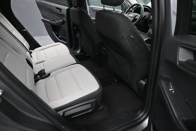 Used 2025 Ford Escape Active AWD/4WD image 18