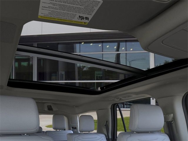 New 2025 Ford Expedition Platinum w/ Platinum Ultimate Package image 22